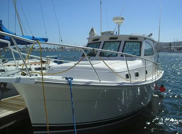 Slide: The Image of Mainship Pilot 30 Sedan 1999 - 0