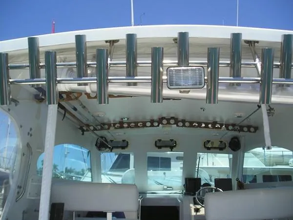Slide: The Image of Mainship Pilot 30 Sedan 1999 - 10