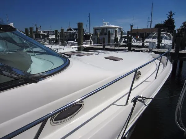 Slide: The Image of Sea Ray 450 Sundancer 1997 - 2