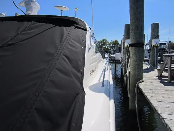 Slide: The Image of Sea Ray 450 Sundancer 1997 - 7