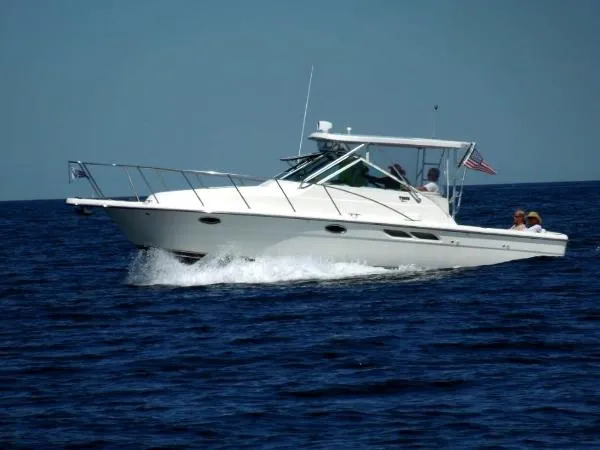 Slide: The Image of Tiara 2900 Open 2005 - 0