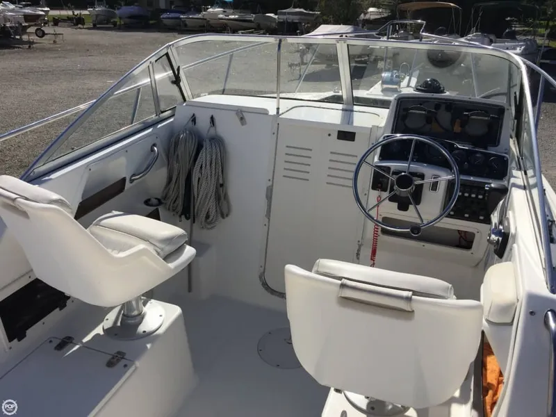 Slide: The Image of Boston Whaler 21 Conquest 1999 - 8