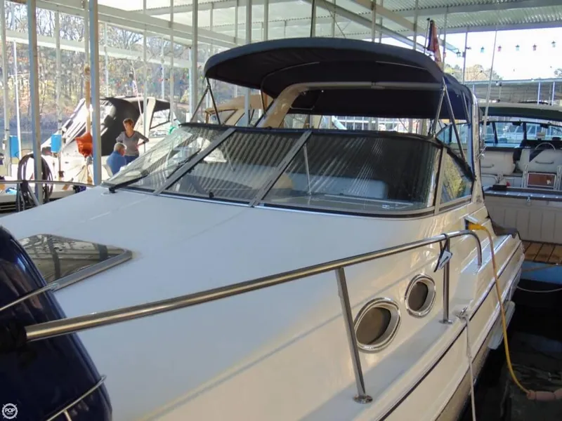 Slide: The Image of Wellcraft 2800 Martinique 1999 - 3