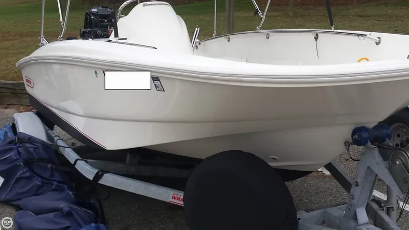 Slide: The Image of Boston Whaler 150 Super Sport 2010 - 6