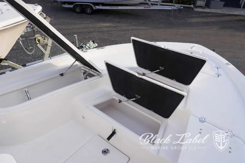 Slide: The Image of Sea Fox 251 Bay Fox 2024 - 23