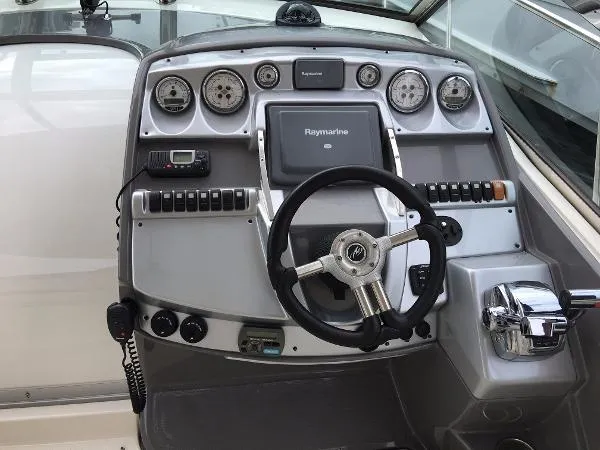 Slide: The Image of Monterey 350 Sport Yacht 2008 - 5