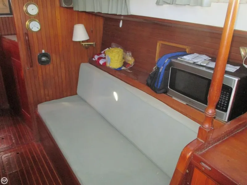 Slide: The Image of VHV Marine Durban 43 Ketch 1983 - 7