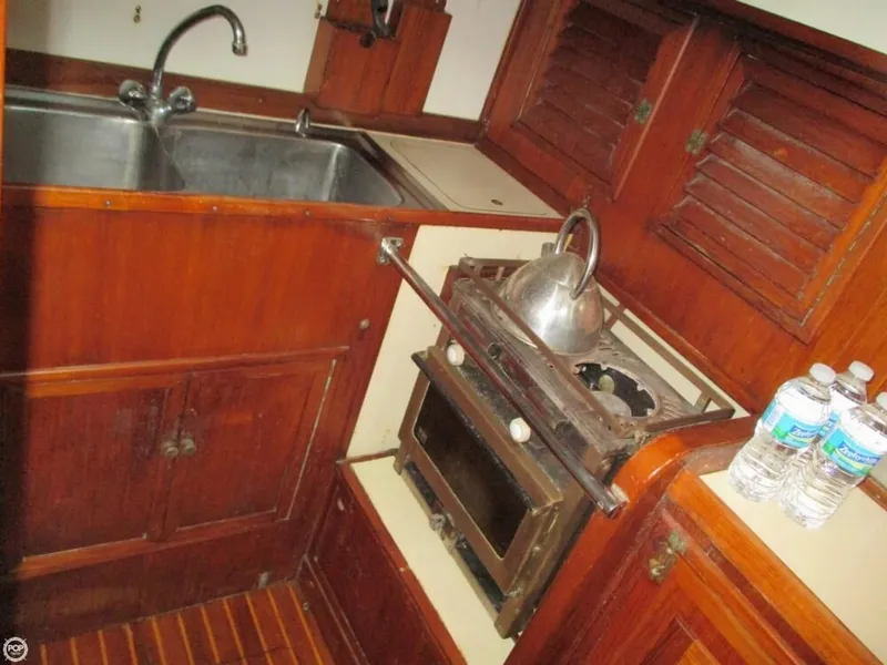 Slide: The Image of VHV Marine Durban 43 Ketch 1983 - 9