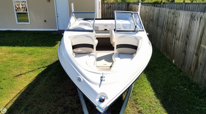 Slide: The Image of Stingray 180RX 2014 - 2