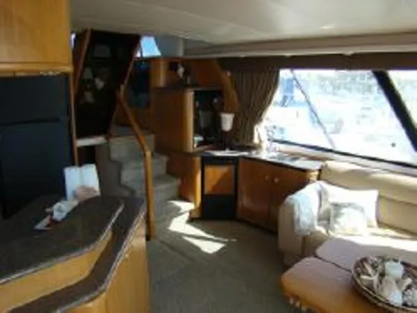 Slide: The Image of Bayliner 4788 Pilot House Motoryacht 1999 - 9