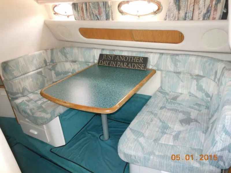 Slide: The Image of Sea Ray 290 Sundancer 1994 - 3
