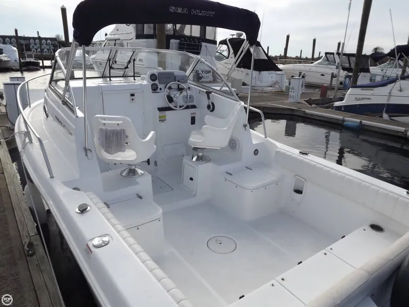 Slide: The Image of Sea Hunt Victory 225 LE 2012 - 8