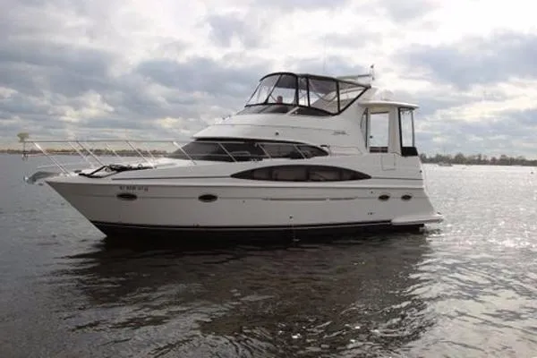Slide: The Image of Carver Yachts 39 Motor Yacht 2004 - 0