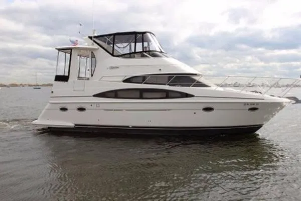 Slide: The Image of Carver Yachts 39 Motor Yacht 2004 - 1