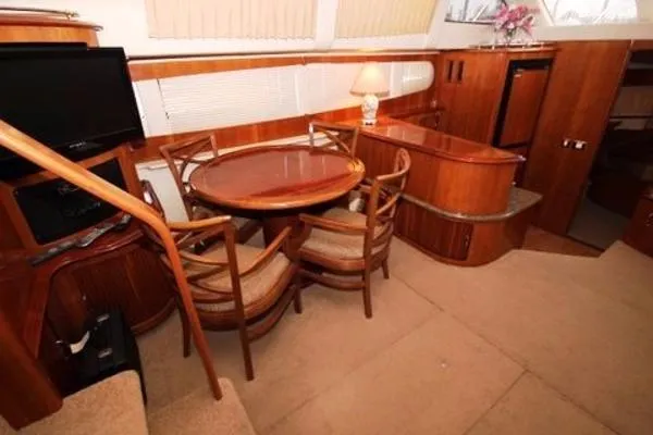 Slide: The Image of Carver Yachts 39 Motor Yacht 2004 - 10
