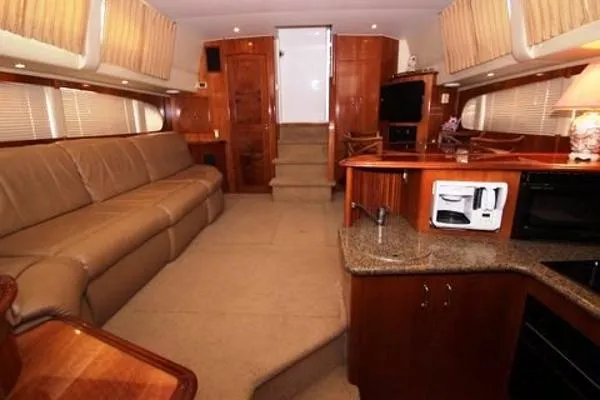 Slide: The Image of Carver Yachts 39 Motor Yacht 2004 - 11