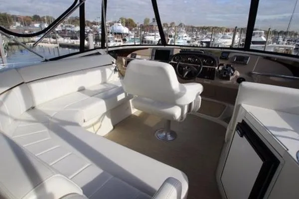 Slide: The Image of Carver Yachts 39 Motor Yacht 2004 - 3
