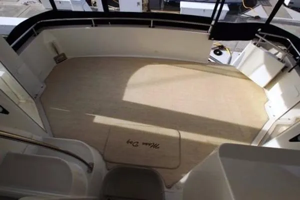 Slide: The Image of Carver Yachts 39 Motor Yacht 2004 - 8