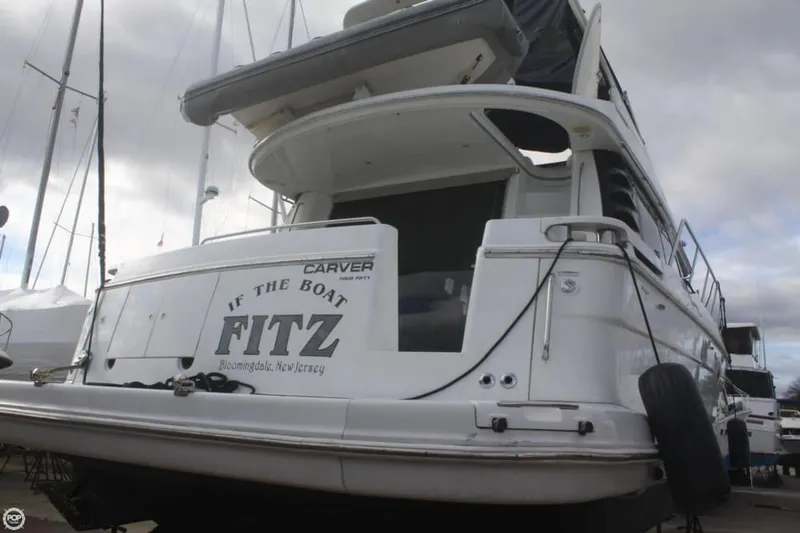 Slide: The Image of Carver Yachts 450 Voyager 2000 - 7