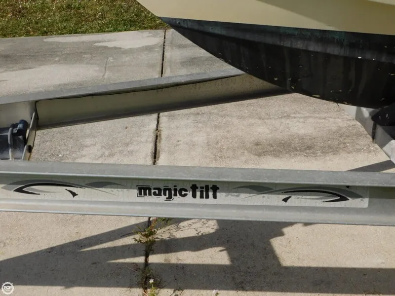 Slide: The Image of Robalo R2020 1985 - 11