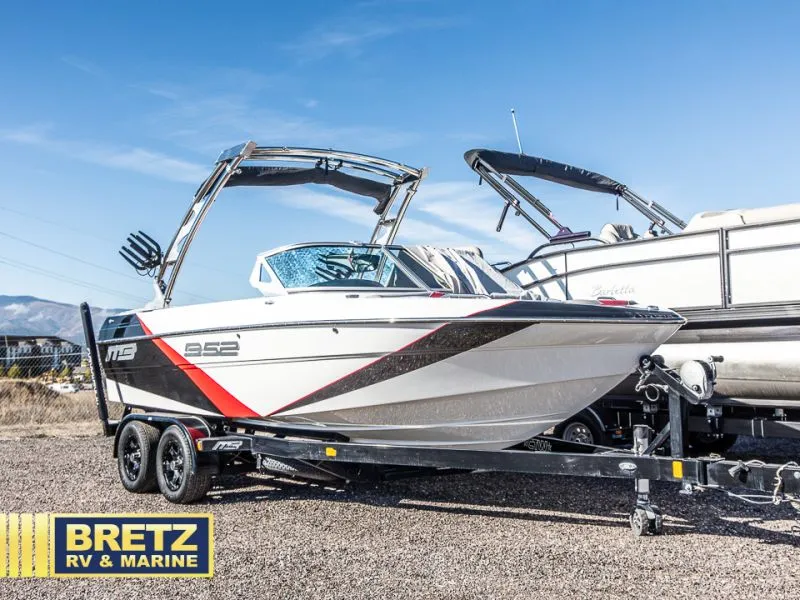 The Image of B52 21 2015 - 1