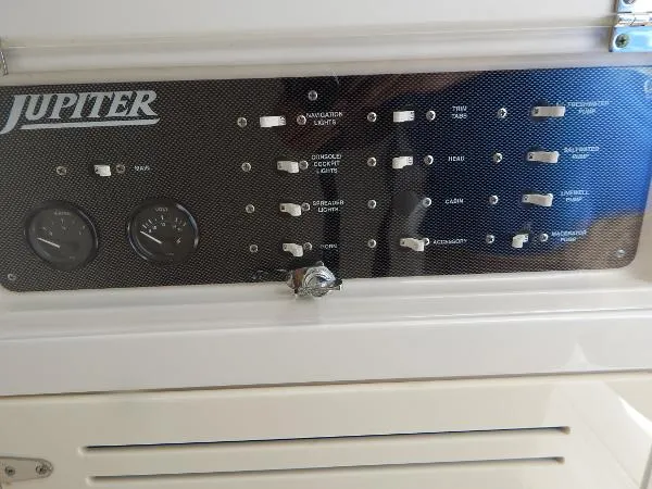 Slide: The Image of Jupiter 31 Center Console 2005 - 10