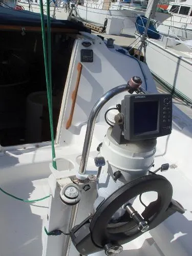 Slide: The Image of Hunter 260 2000 - 10