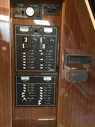 Slide: The Image of Regal 32 Express 2014 - 11