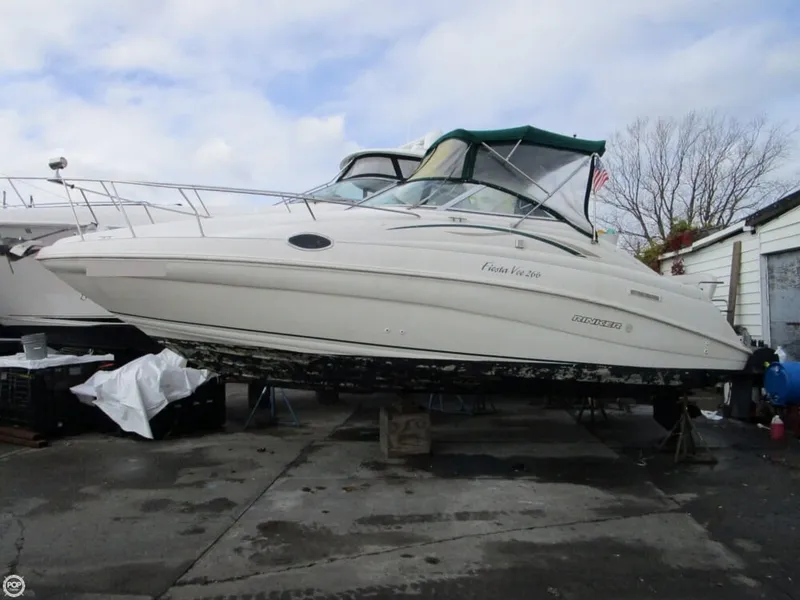 Slide: The Image of Rinker 266 Fiesta Vee 1997 - 2