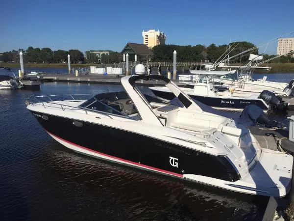 Slide: The Image of Regal 3350 Sport Cruiser 2008 - 1