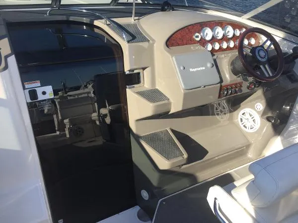 Slide: The Image of Regal 3350 Sport Cruiser 2008 - 8
