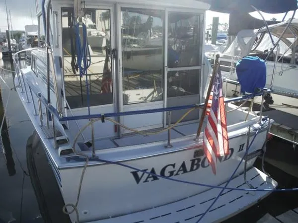 Slide: The Image of Marinette Enclosed Cabin Cruiser 1979 - 11