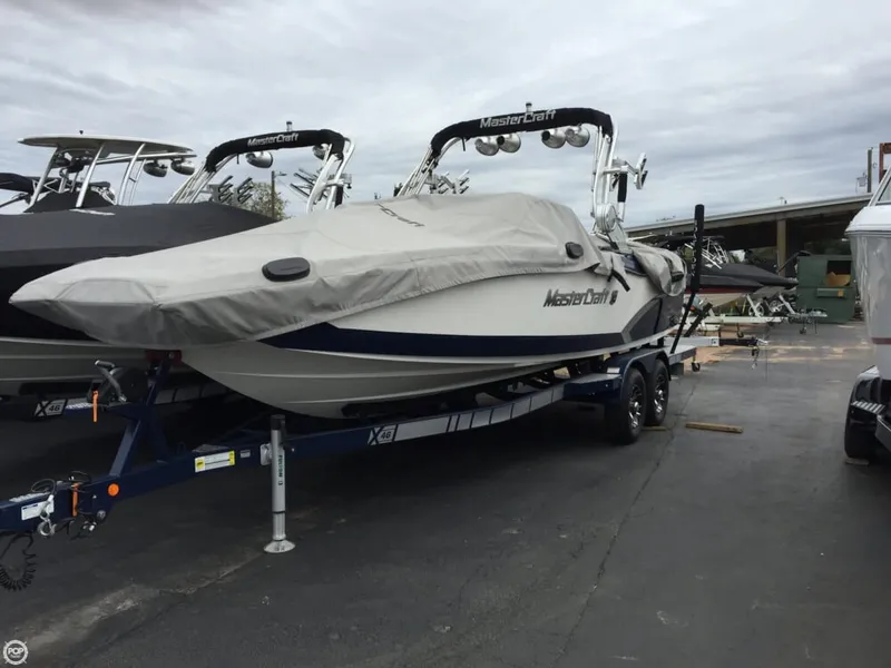 Slide: The Image of Mastercraft X46 2015 - 1