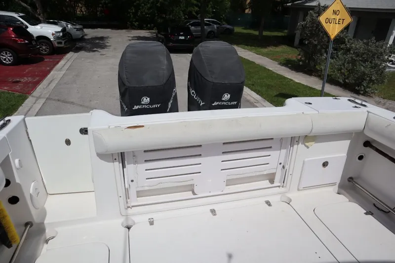 Slide: The Image of 2007 Pro-Line 32 Express boat with Mercury engines. - 9