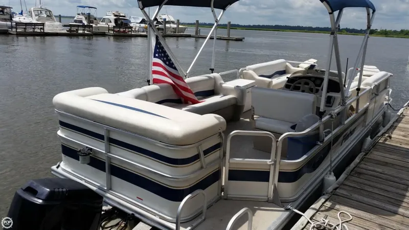 Slide: The Image of Fisher Liberty 240 2009 - 1