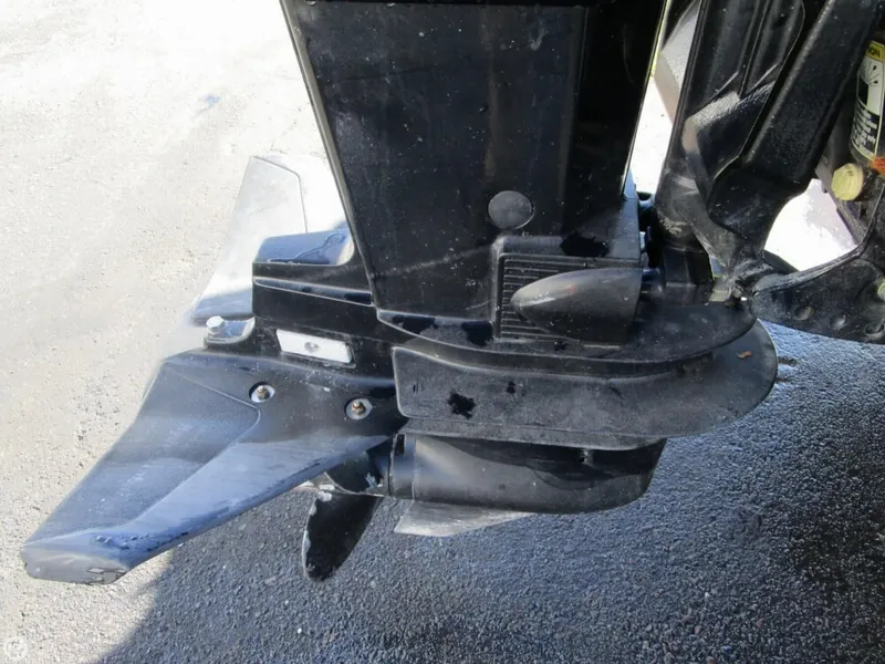 Slide: The Image of Fisher Liberty 240 2009 - 8