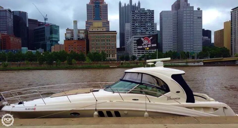 Slide: The Image of Sea Ray 40 Sundancer 2006 - 2