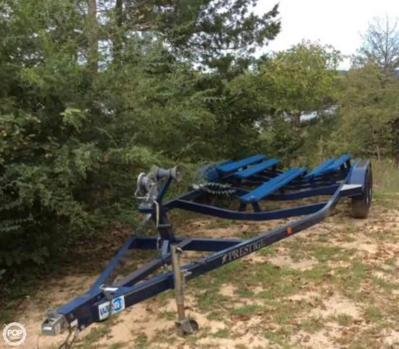 Slide: The Image of Crownline Boats 212 DB 2002 - 10