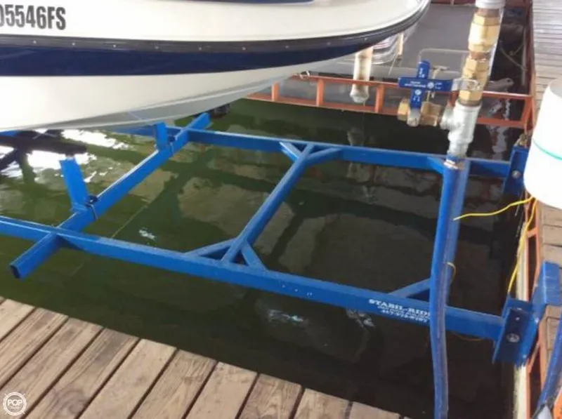 Slide: The Image of Crownline Boats 212 DB 2002 - 8