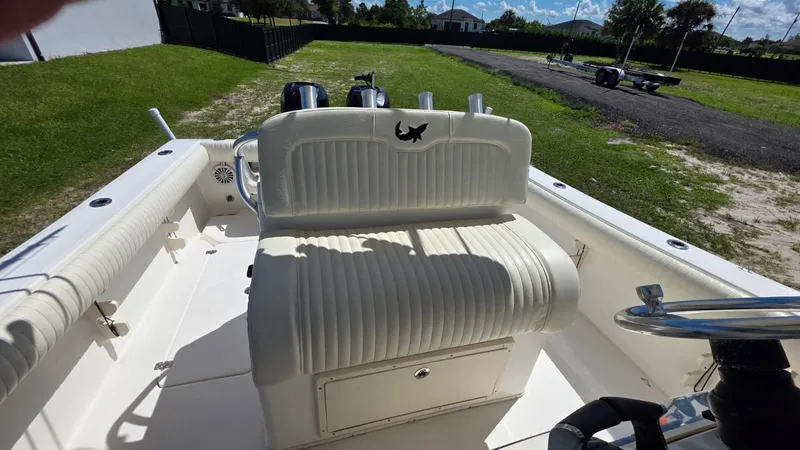 Slide: The Image of Interior view of a 2020 Mako 284 Center Console boat. - 10