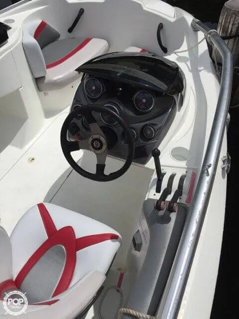 Slide: The Image of Sea-Doo Speedster 200 2004 - 6