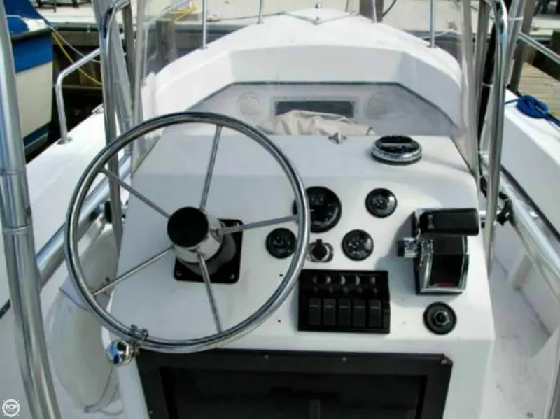 Slide: The Image of C-Hawk 220 2000 - 5