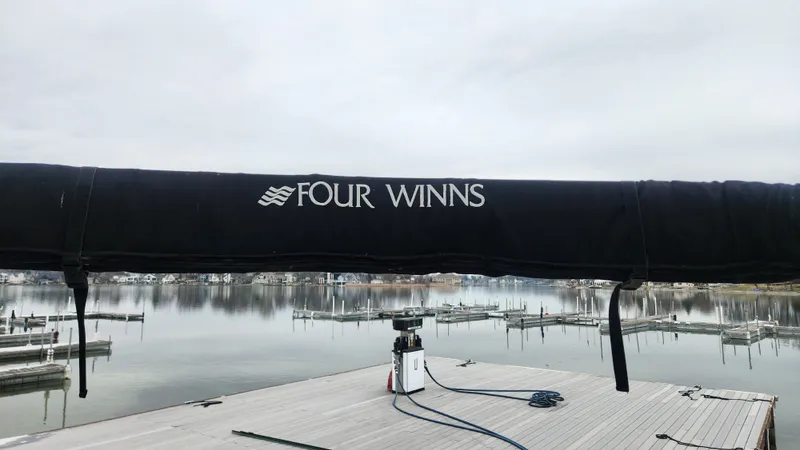 Slide: The Image of Four Winns HD200 2018 - 20