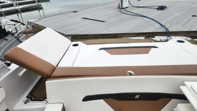 Slide: The Image of Four Winns HD200 2018 - 53