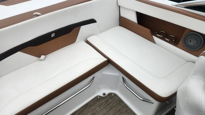 Slide: The Image of Four Winns HD200 2018 - 59