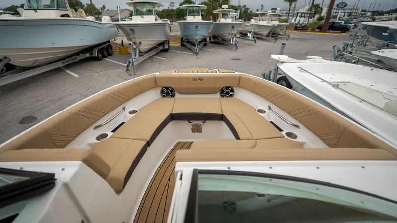 Slide: The Image of Sea Ray SDX 230 Outboard 2026 - 10