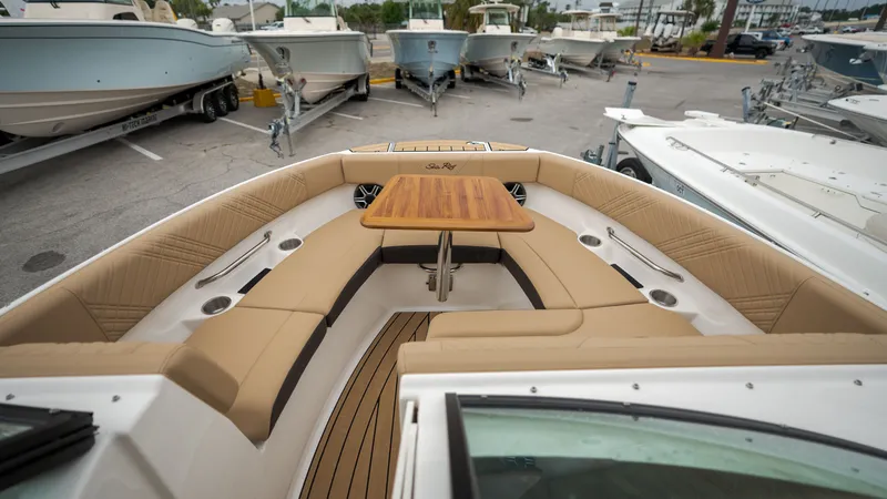 Slide: The Image of Sea Ray SDX 230 Outboard 2026 - 11