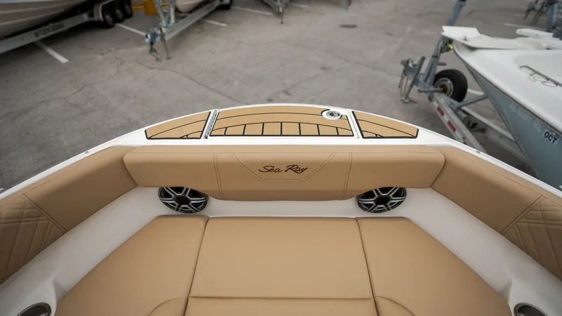 Slide: The Image of Sea Ray SDX 230 Outboard 2026 - 8