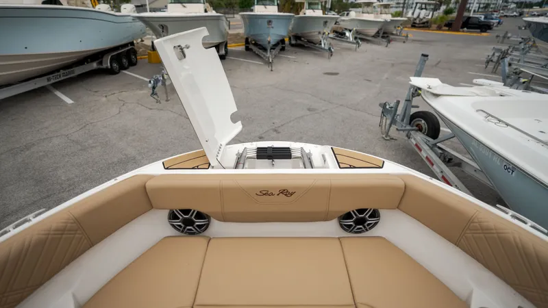 Slide: The Image of Sea Ray SDX 230 Outboard 2026 - 9