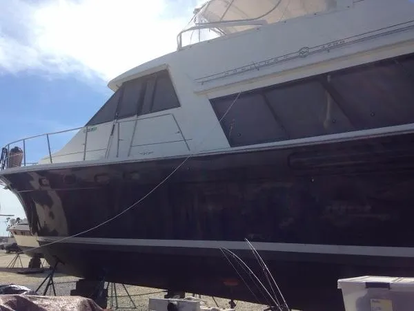 Slide: The Image of Bayliner 4788 Pilot House Motoryacht 1995 - 2